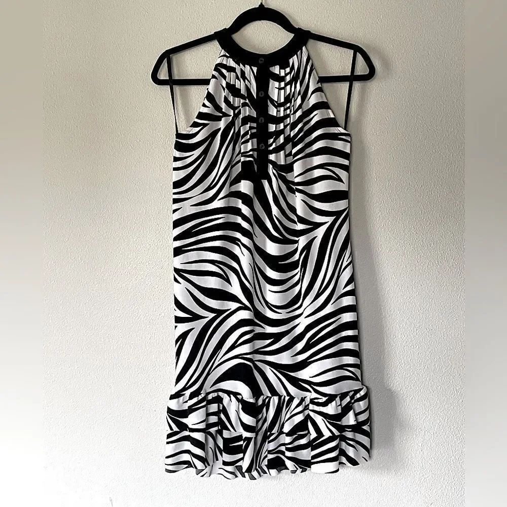 Women’s EnFocus, Black & White, Halter, MIDI Dress. Size 4.